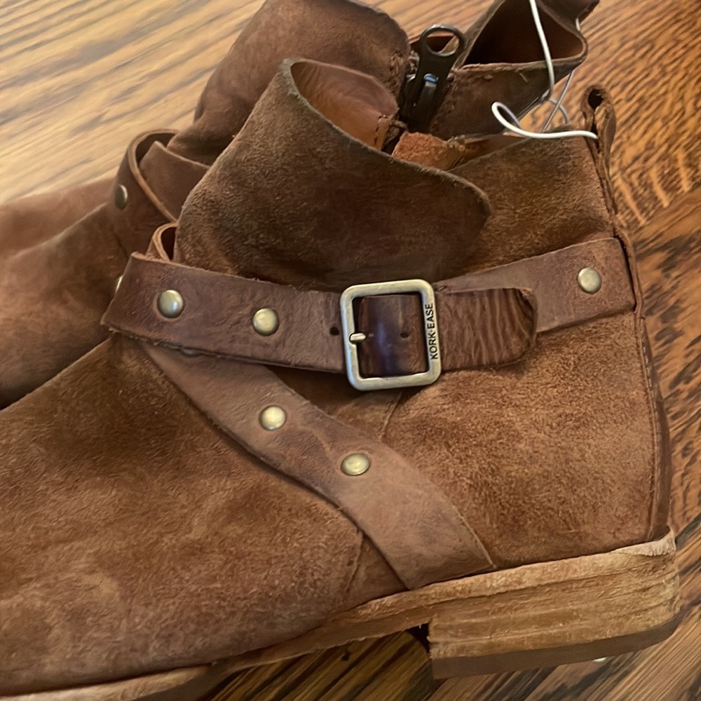 !!SALE!! Kork-Ease Brown Suede Ankle Boots - Picture 3 of 9